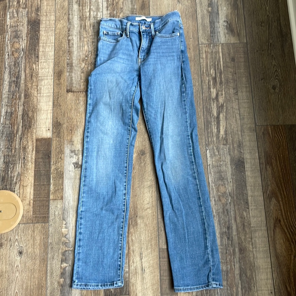 Levis 314 shaping straight jeans